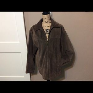 Men’s suede jacket, size Medium